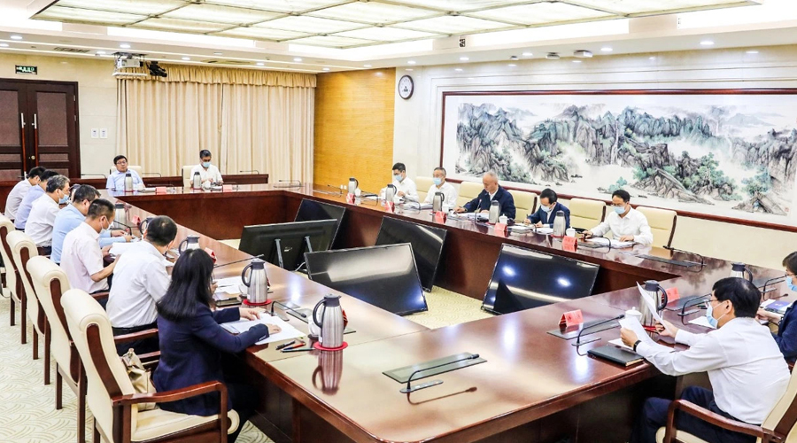 ������ί��ǲ����ھ��������в�����ҵ����̸���ܲ����Ƿ���������